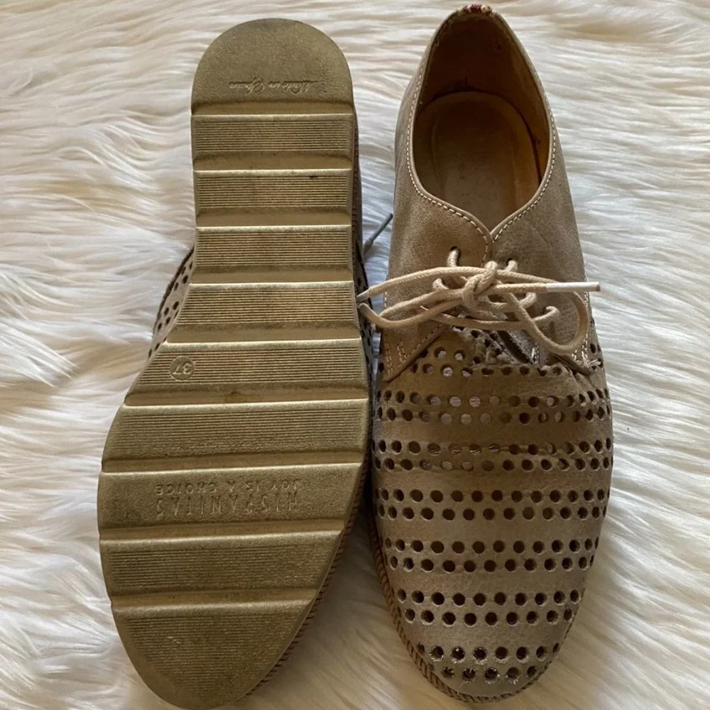 [Hispanitas] Laken‎ Perforated Wedge Derby Light Tan 37